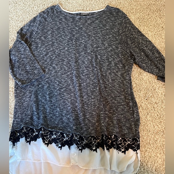 Wear-With-Everything top - Picture 2 of 6